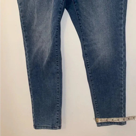 Style & Co Petite (NWT) Curvy Fit Womens Size: 10P Skinny Mid Rise Denim Jeans - Picture 7 of 14